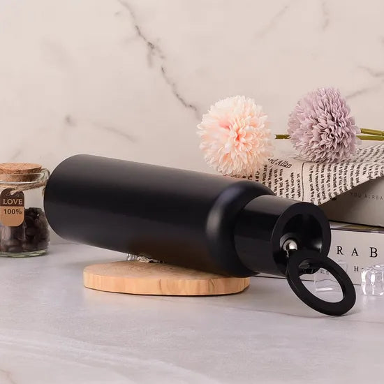 Vacuum Insulated Water Bottle with Phone Holder Lid | Stainless Steel Thermal Flask - مطارة مياه معزولة بتفريغ الهواء مع غطاء حامل للهاتف | قارورة حرارية من الستانلس ستيل Random Colours Available