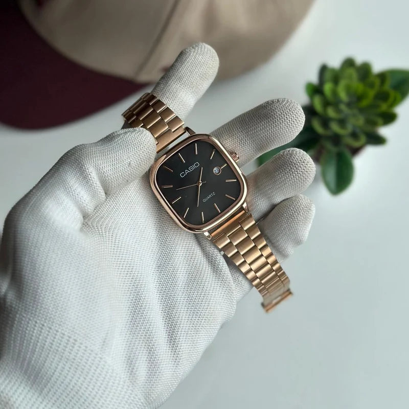 Casio Style Square Watch for Men: Slim Steel-Built Quartz Wristwatch  ساعة كاسيو الرجالية ذات الهيكل المربع والتصميم الفولاذي الأنيق