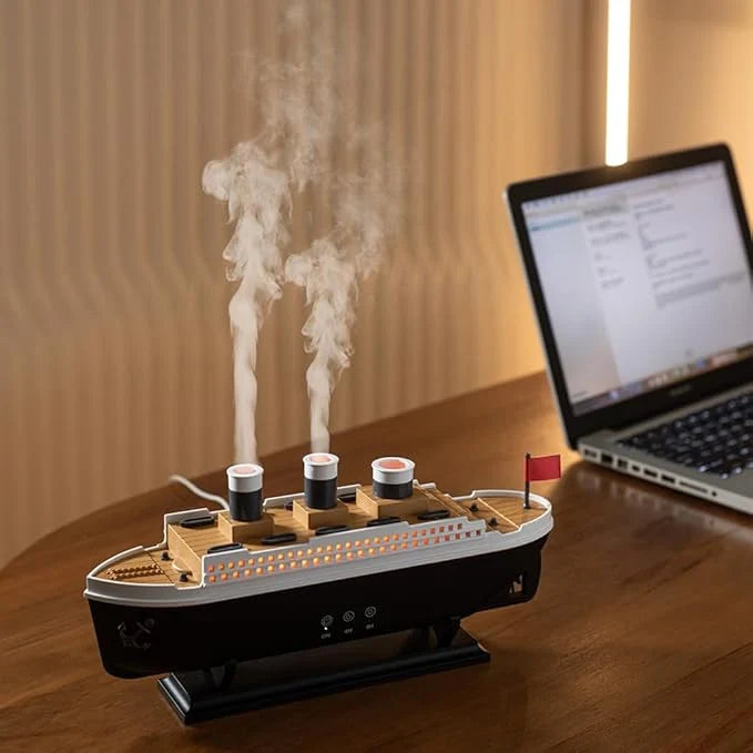 Jellyfish Ship-Shaped Aroma Diffuser & Ultrasonic Humidifier with Remote - جهاز ترطيب الهواء وناشر العطور بتصميم سفينة قنديل البحر مع جهاز تحكم