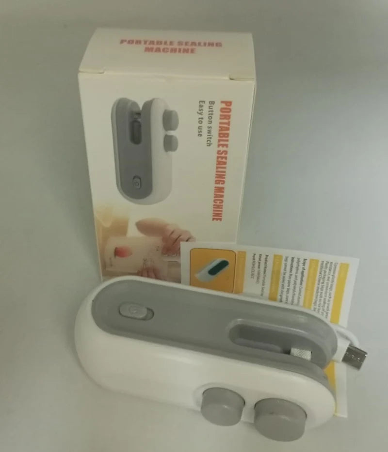 Portable Mini Sealing Machine | USB-Rechargeable Heat Sealer for Food & Snacks - جهاز إغلاق الأكياس المحمول والصغير | آلة لحام حراري قابلة لإعادة الشحن للأطعمة والوجبات الخفيفة